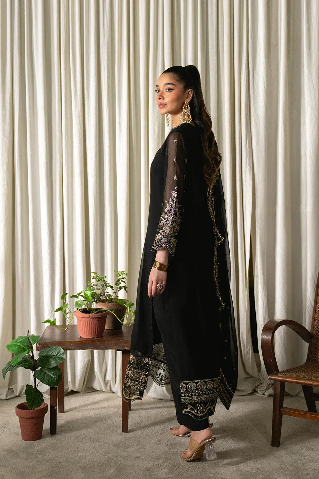 Neeshay | Ready to Wear Chiffon | RTW-CHFN-03 Black - Rang-e-Khaas