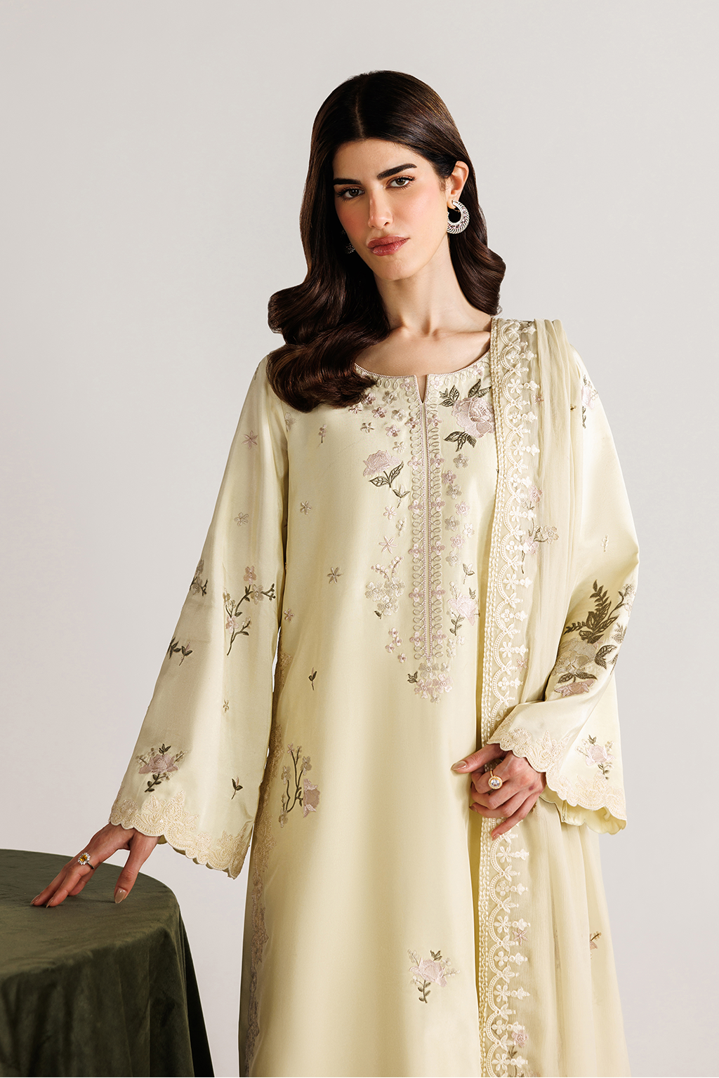 Iznik UE-653 Ramen Silk