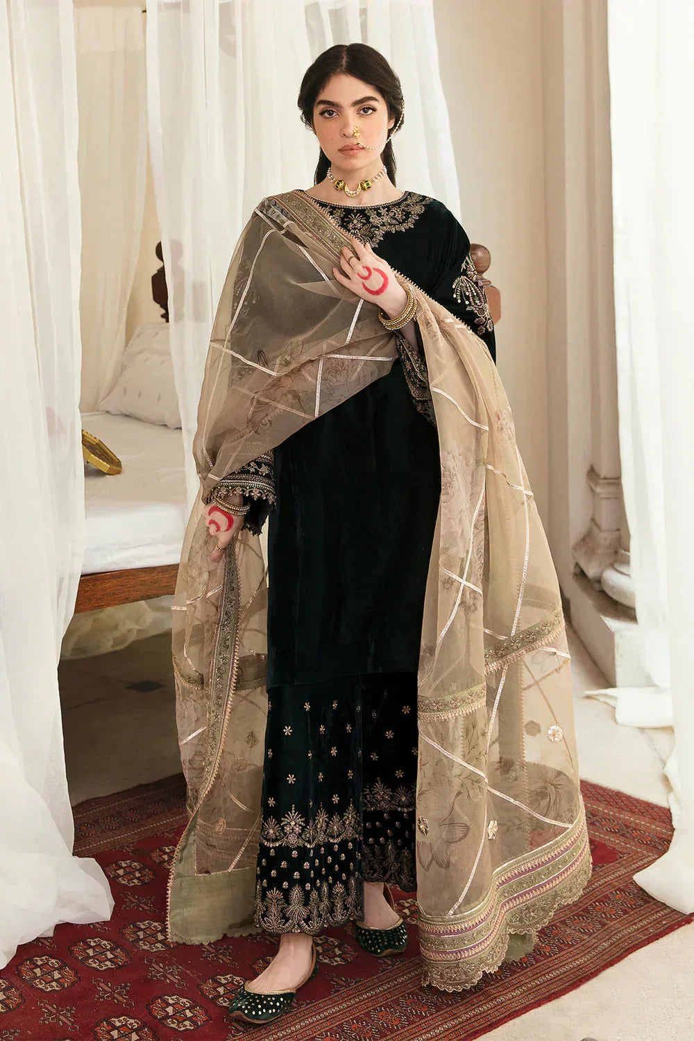 Baroque | Jahanara Luxury Velvet 23 | UF-249 - Rang-e-Khaas