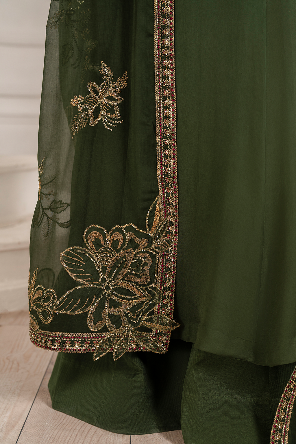 Iznik UE-416 Embroidered Chiffon