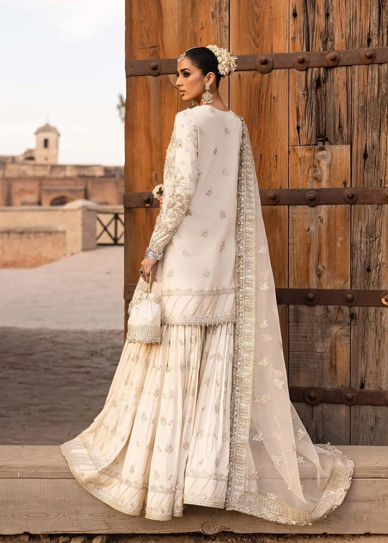 Akbar Aslam | Dastaan Luxury Formals | Roshaneh - Rang-e-Khaas