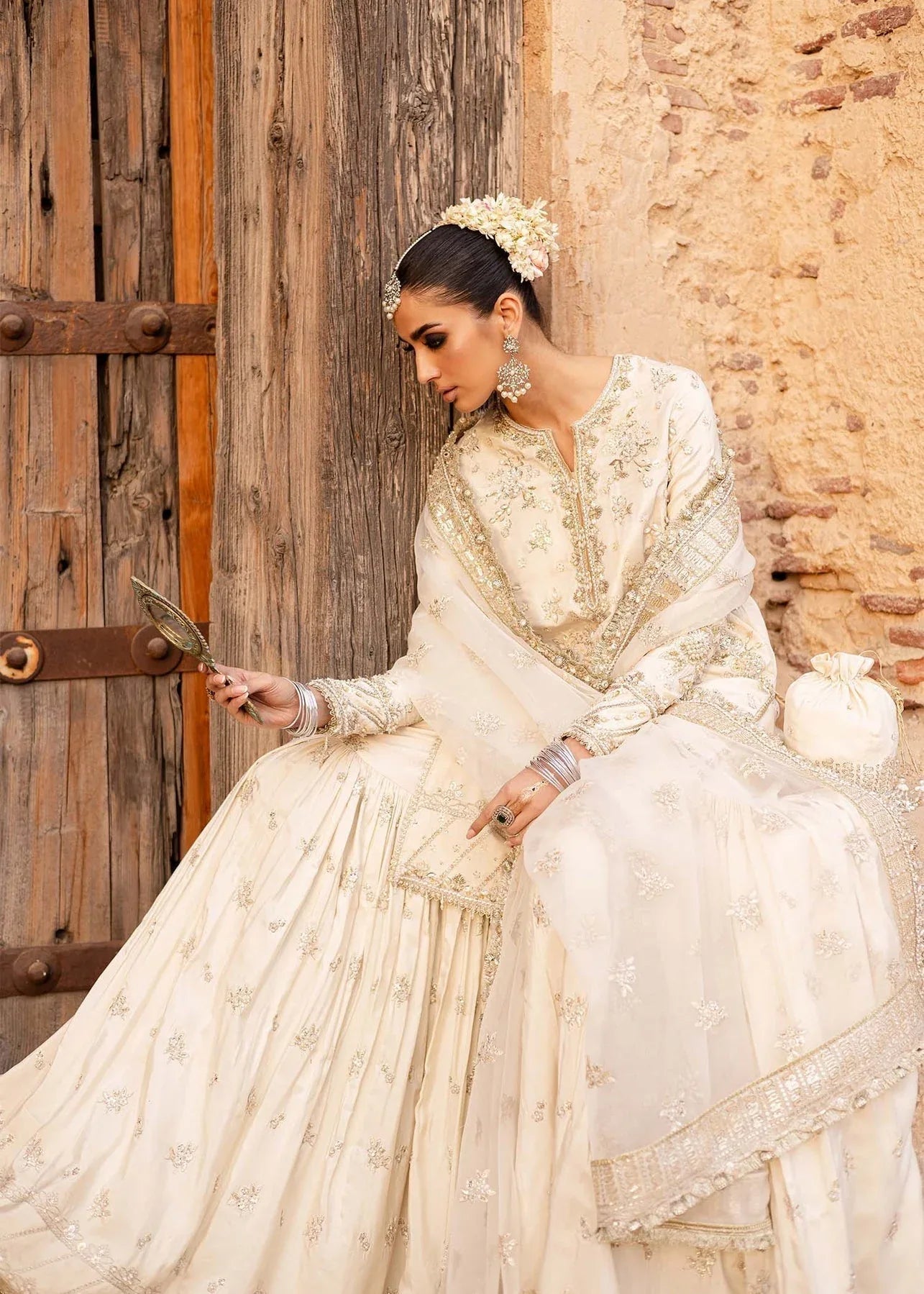 Akbar Aslam | Dastaan Luxury Formals | Roshaneh - Rang-e-Khaas