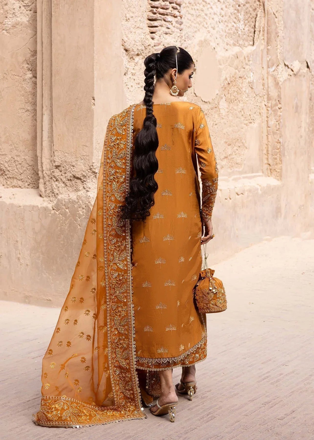 Akbar Aslam | Dastaan Luxury Formals | Zarmisha - Rang-e-Khaas