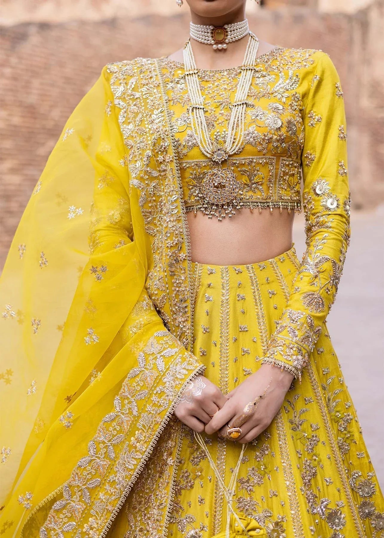Akbar Aslam | Dastaan Luxury Formals | Nureh - Rang-e-Khaas