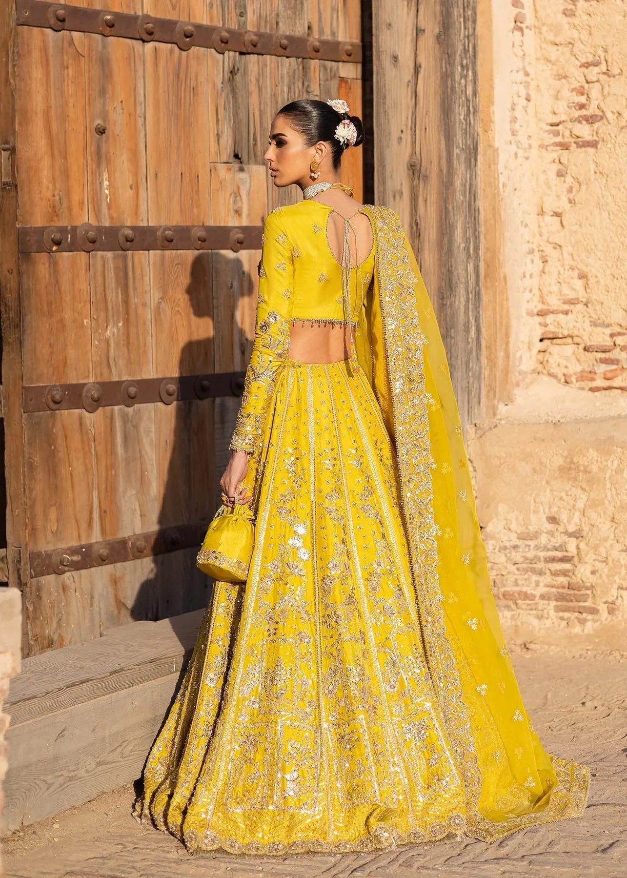 Akbar Aslam | Dastaan Luxury Formals | Nureh - Rang-e-Khaas