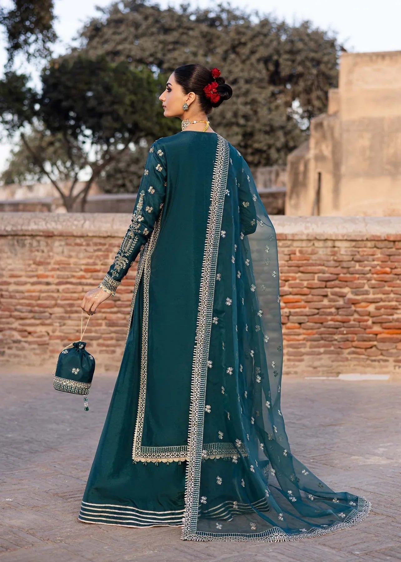 Akbar Aslam | Dastaan Luxury Formals | Nazgul - Rang-e-Khaas