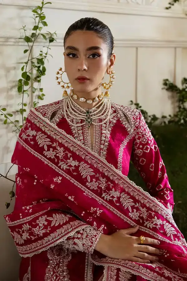 Suffuse | Freeshia Formals 23 | Zoe - Rang-e-Khaas