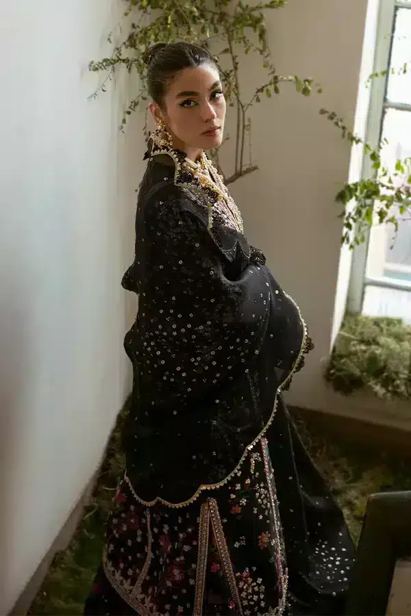 Suffuse | Freeshia Formals 23 | Zora - Rang-e-Khaas