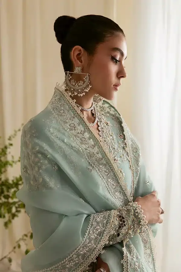 Suffuse | Freeshia Formals 23 | Ilana - Rang-e-Khaas