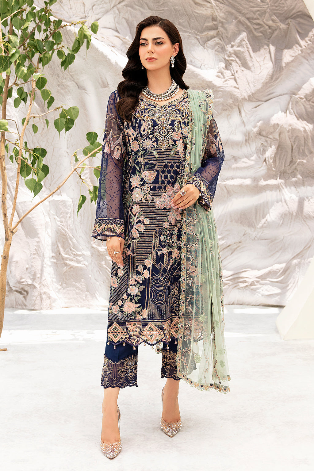 Ramsha | Minhal Organza Collection | M-902 - Rang-e-Khaas