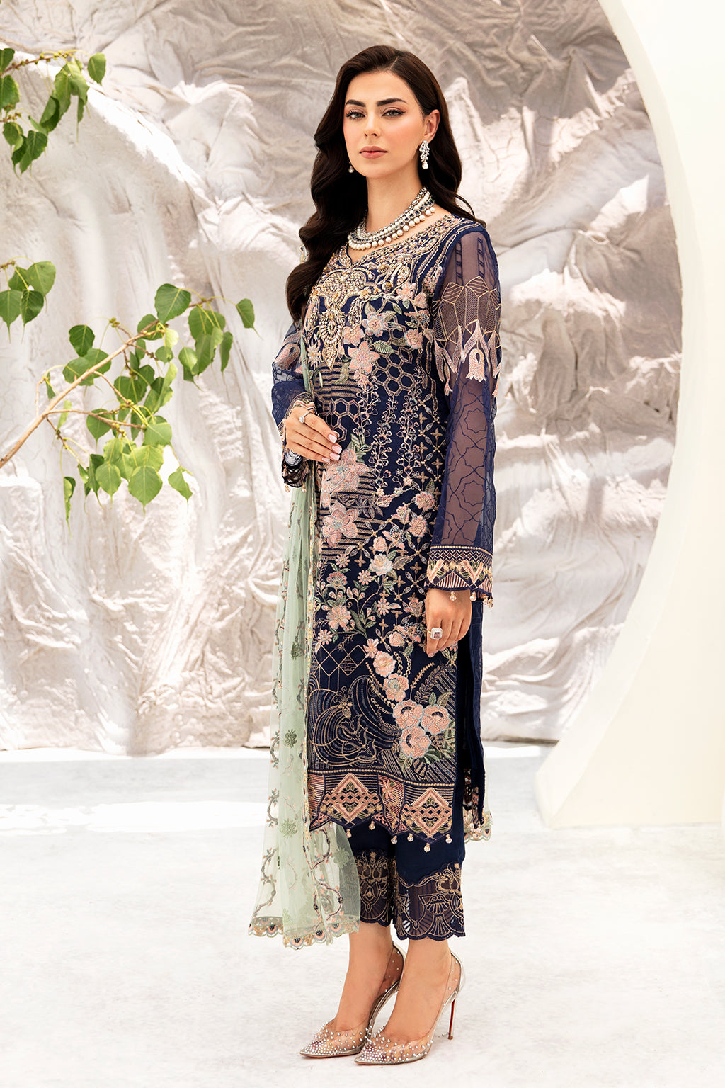 Ramsha | Minhal Organza Collection | M-902 - Rang-e-Khaas