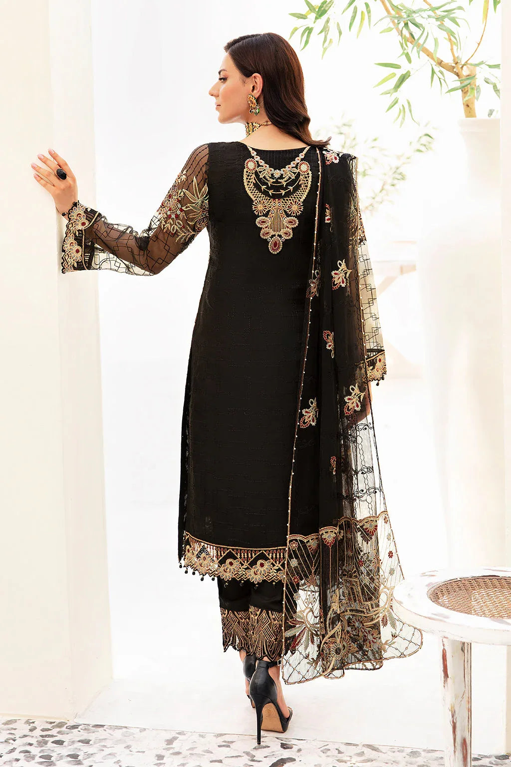 Ramsha | Minhal Organza Collection | M-906 - Rang-e-Khaas