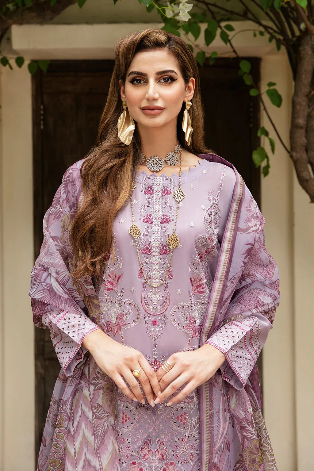 Ramsha | Luxury Lawn 24 | Y-804 - Rang-e-Khaas