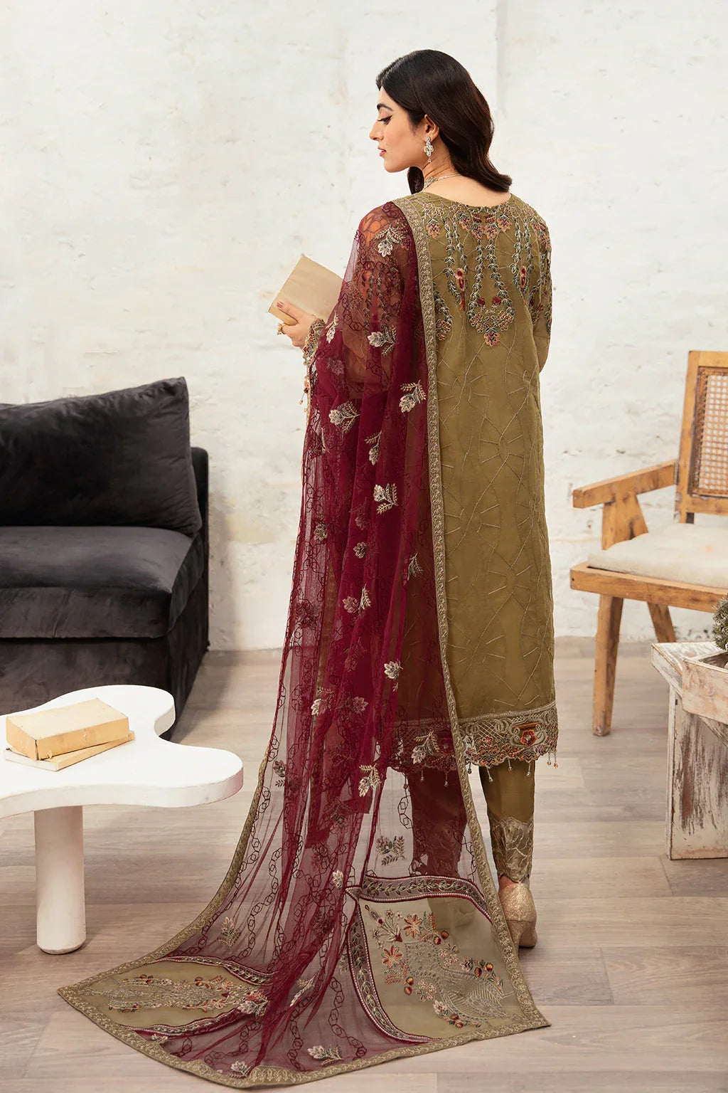 Ramsha | Minhal Organza Collection | M-1010 - Rang-e-Khaas