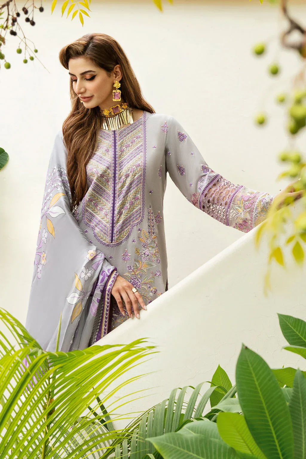 Ramsha | Luxury Lawn 24 | Y-809 - Rang-e-Khaas
