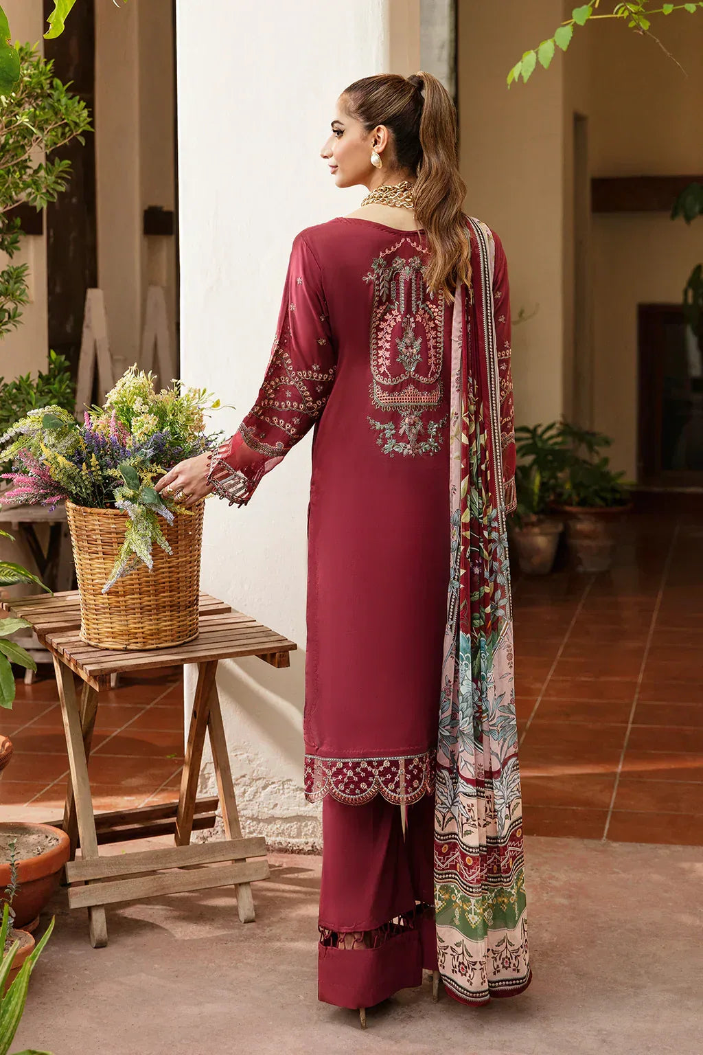 Ramsha | Luxury Lawn 24 | Y-801 - Rang-e-Khaas