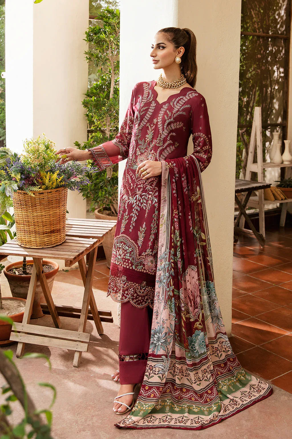 Ramsha | Luxury Lawn 24 | Y-801 - Rang-e-Khaas