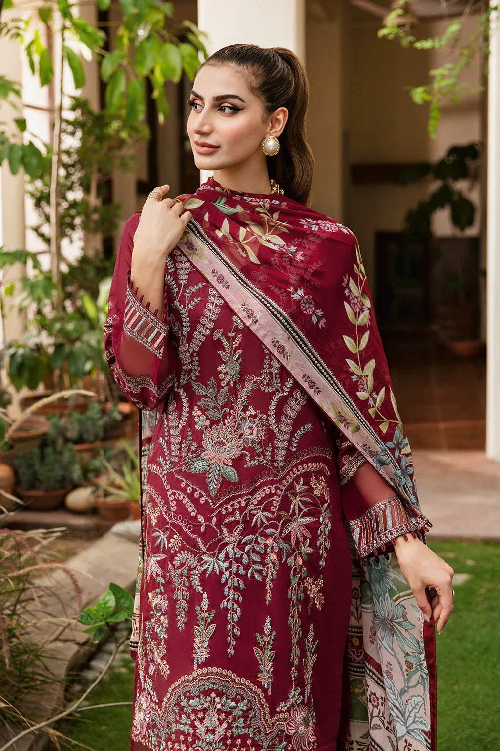 Ramsha | Luxury Lawn 24 | Y-801 - Rang-e-Khaas