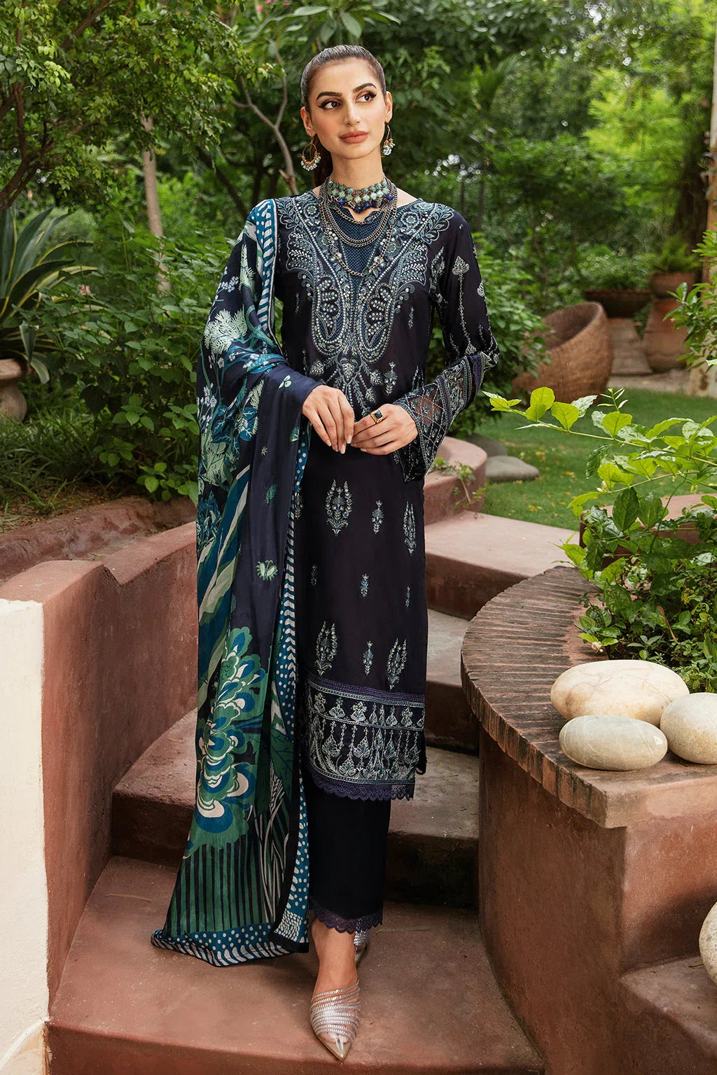 Ramsha | Luxury Lawn 24 | Y-803 - Rang-e-Khaas