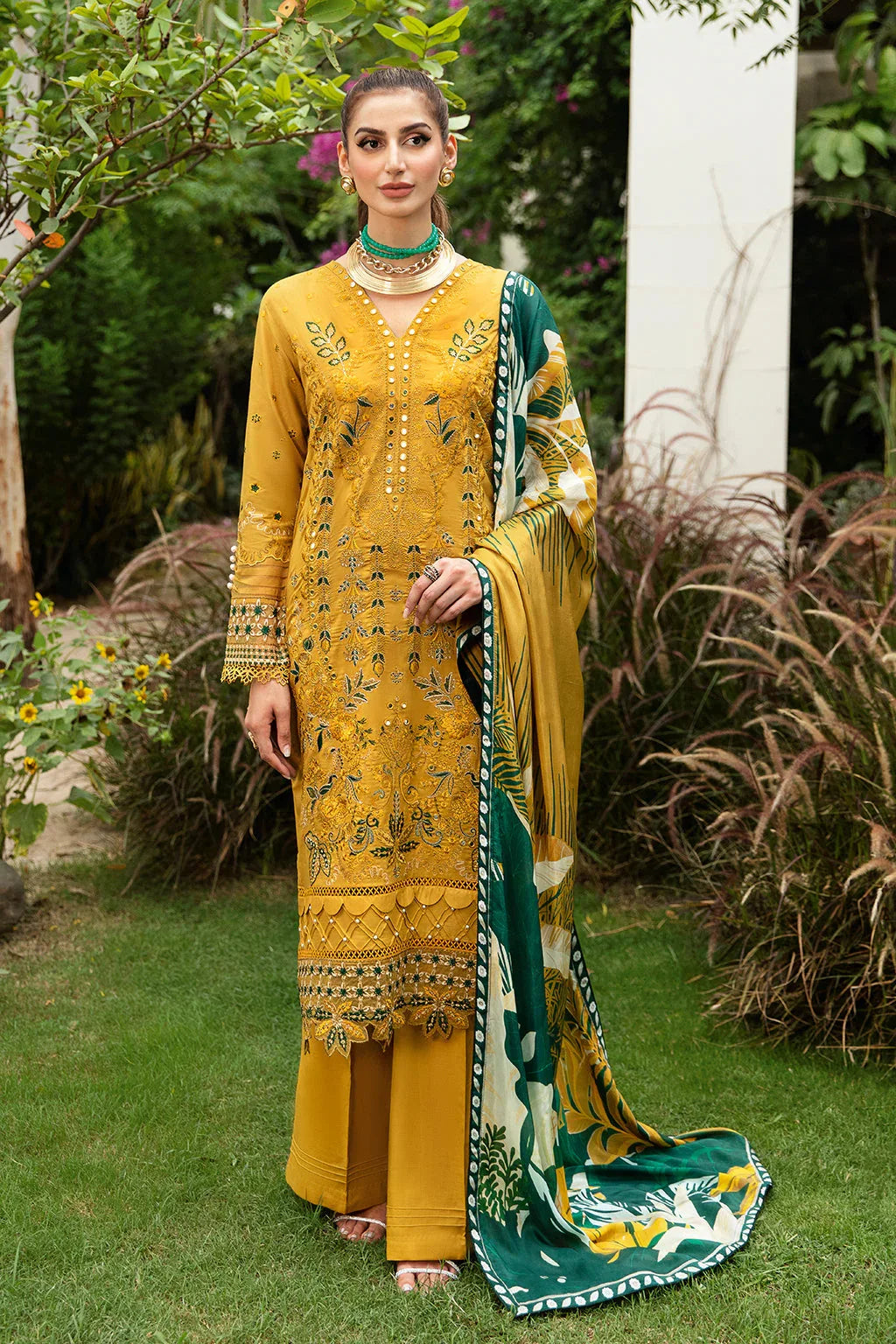 Ramsha | Luxury Lawn 24 | Y-805 - Rang-e-Khaas