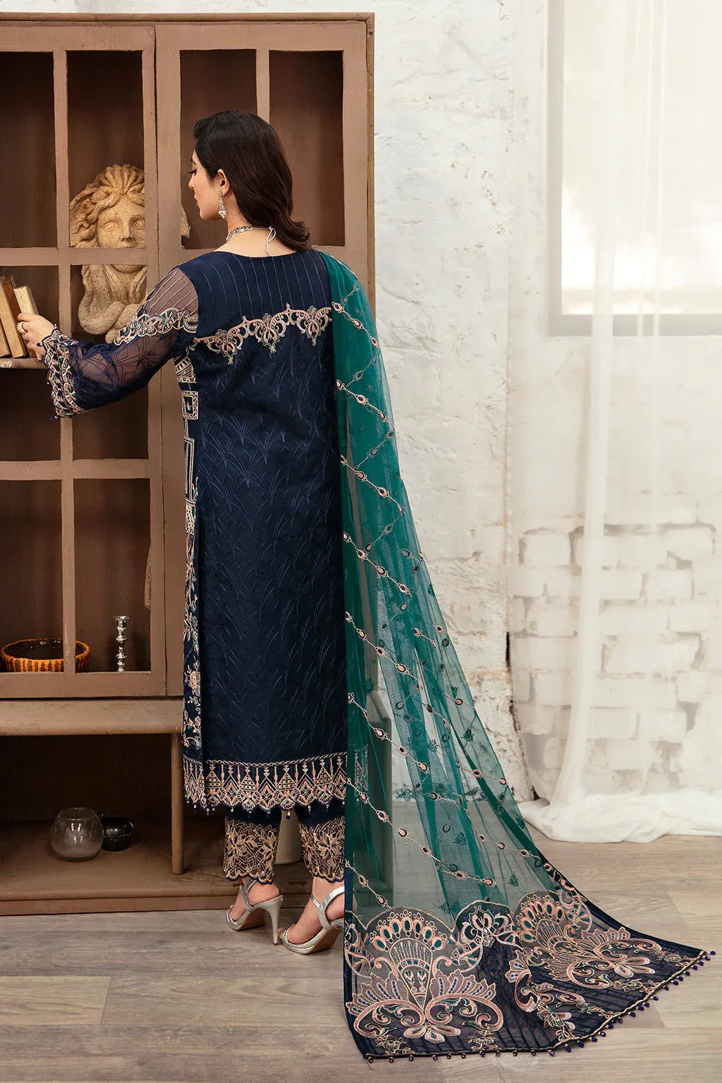 Ramsha | Minhal Organza Collection | M-1009 - Rang-e-Khaas
