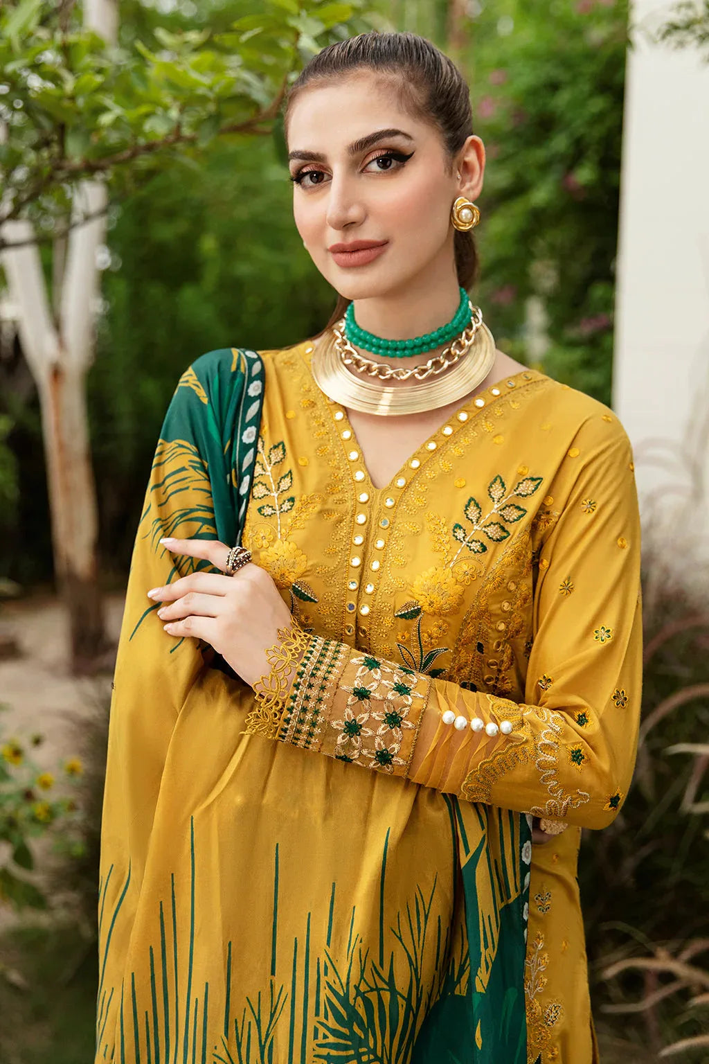 Ramsha | Luxury Lawn 24 | Y-805 - Rang-e-Khaas
