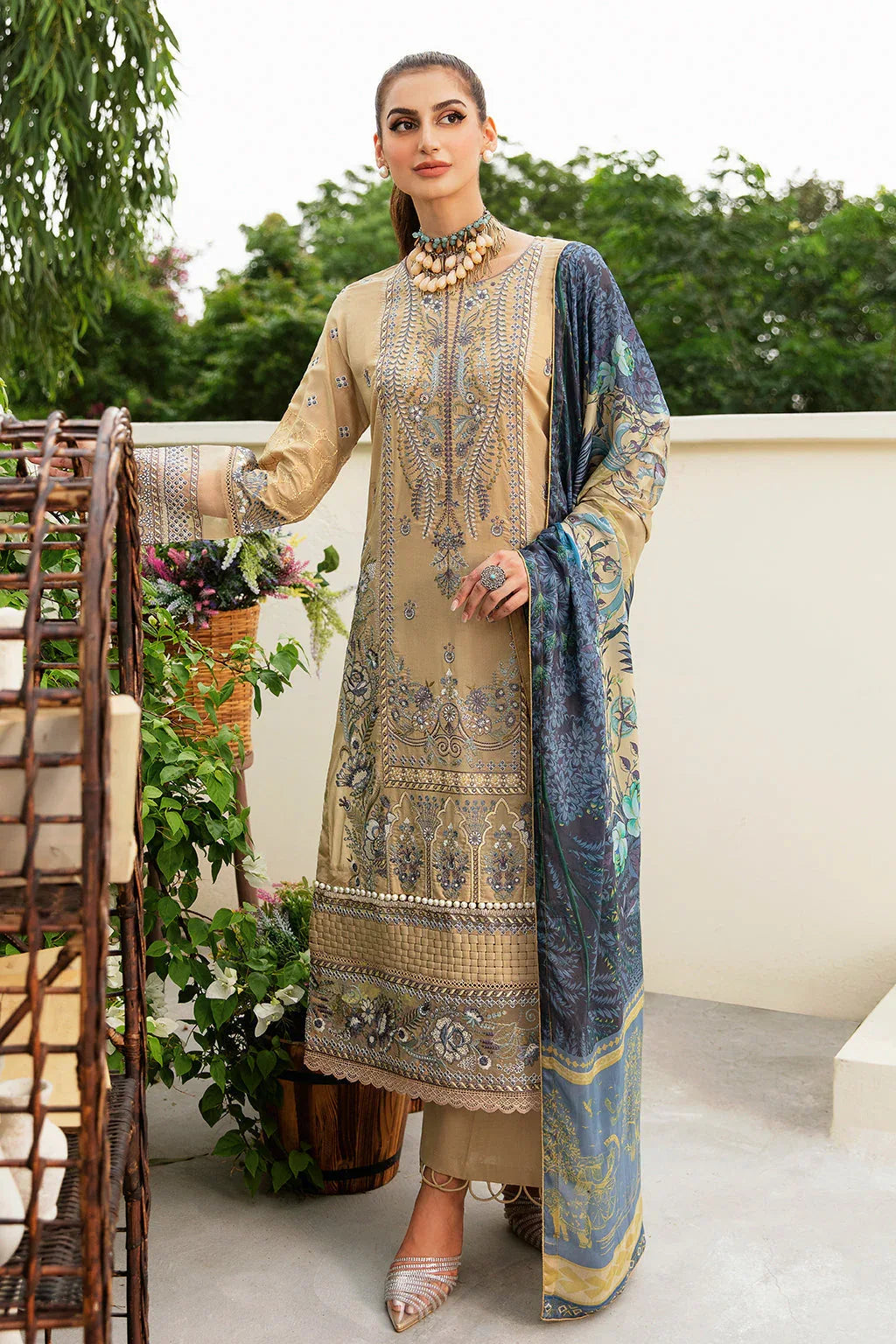 Ramsha | Luxury Lawn 24 | Y-802 - Rang-e-Khaas