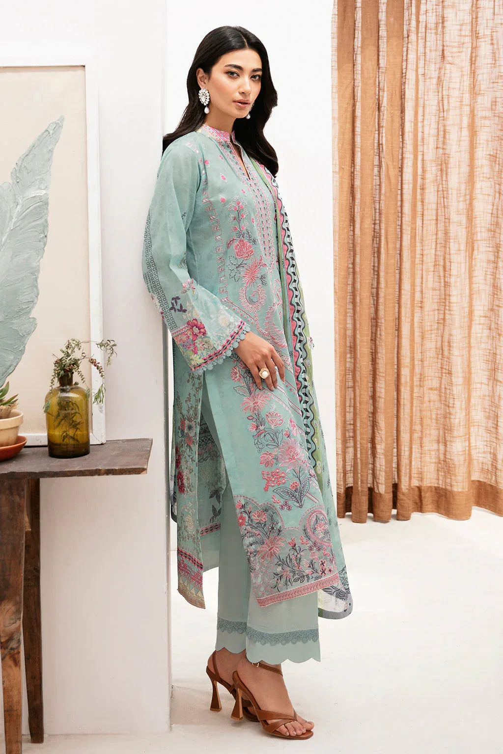 Ramsha | Mashaal Luxury Lawn | L-1110 - Rang-e-Khaas