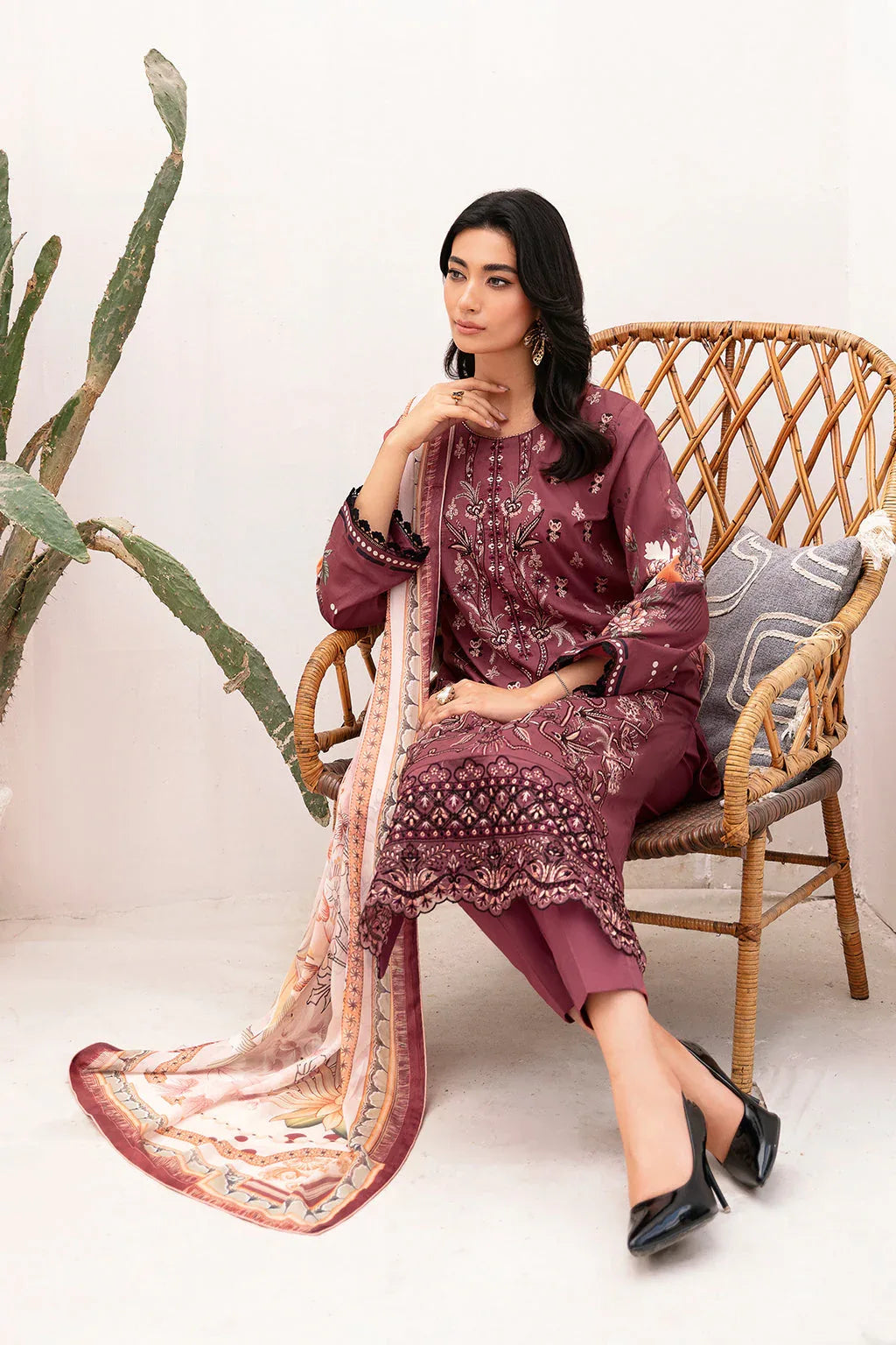 Ramsha | Mashaal Luxury Lawn | L-1108 - Rang-e-Khaas