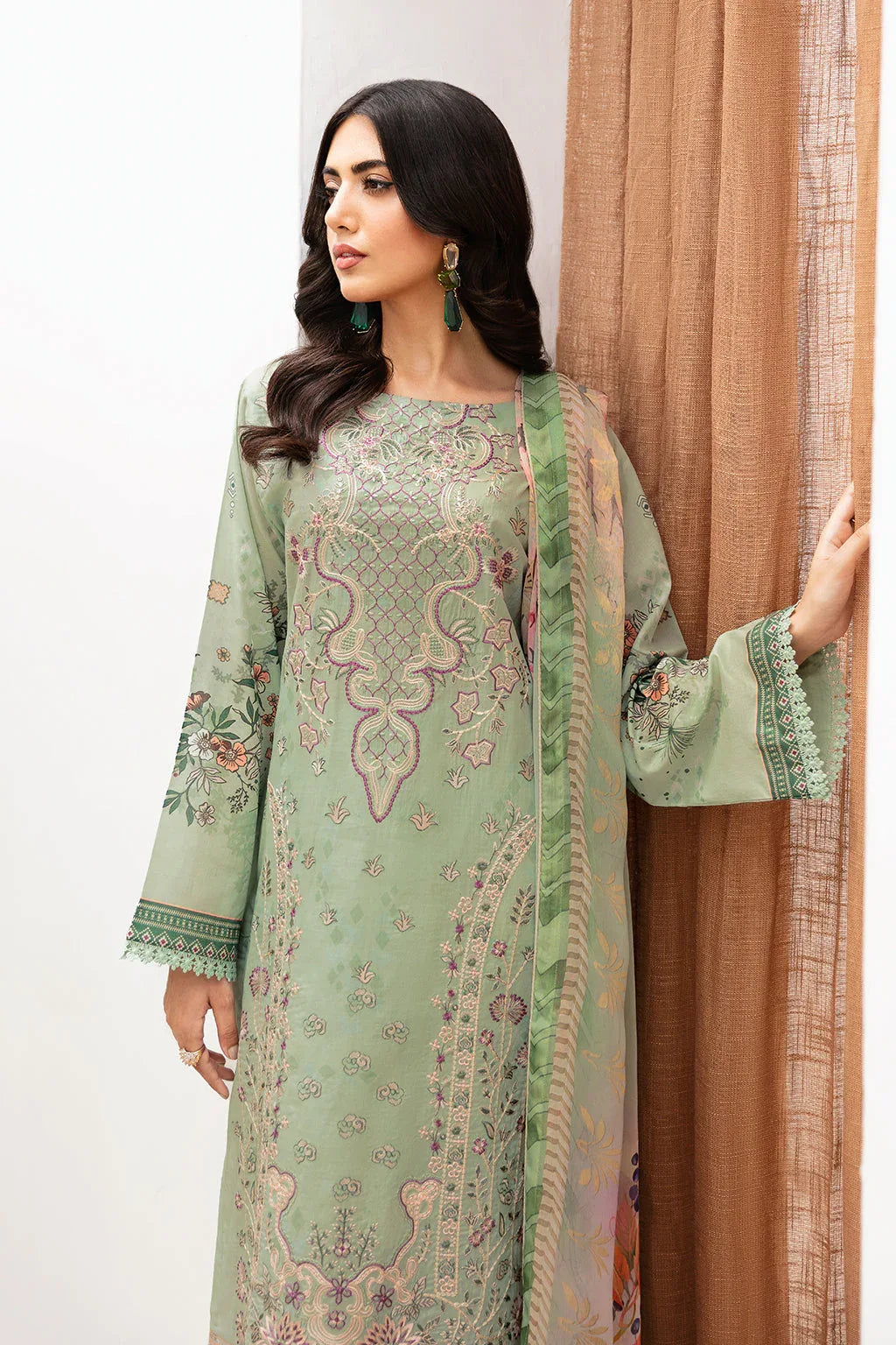Ramsha | Mashaal Luxury Lawn | L-1101 - Rang-e-Khaas