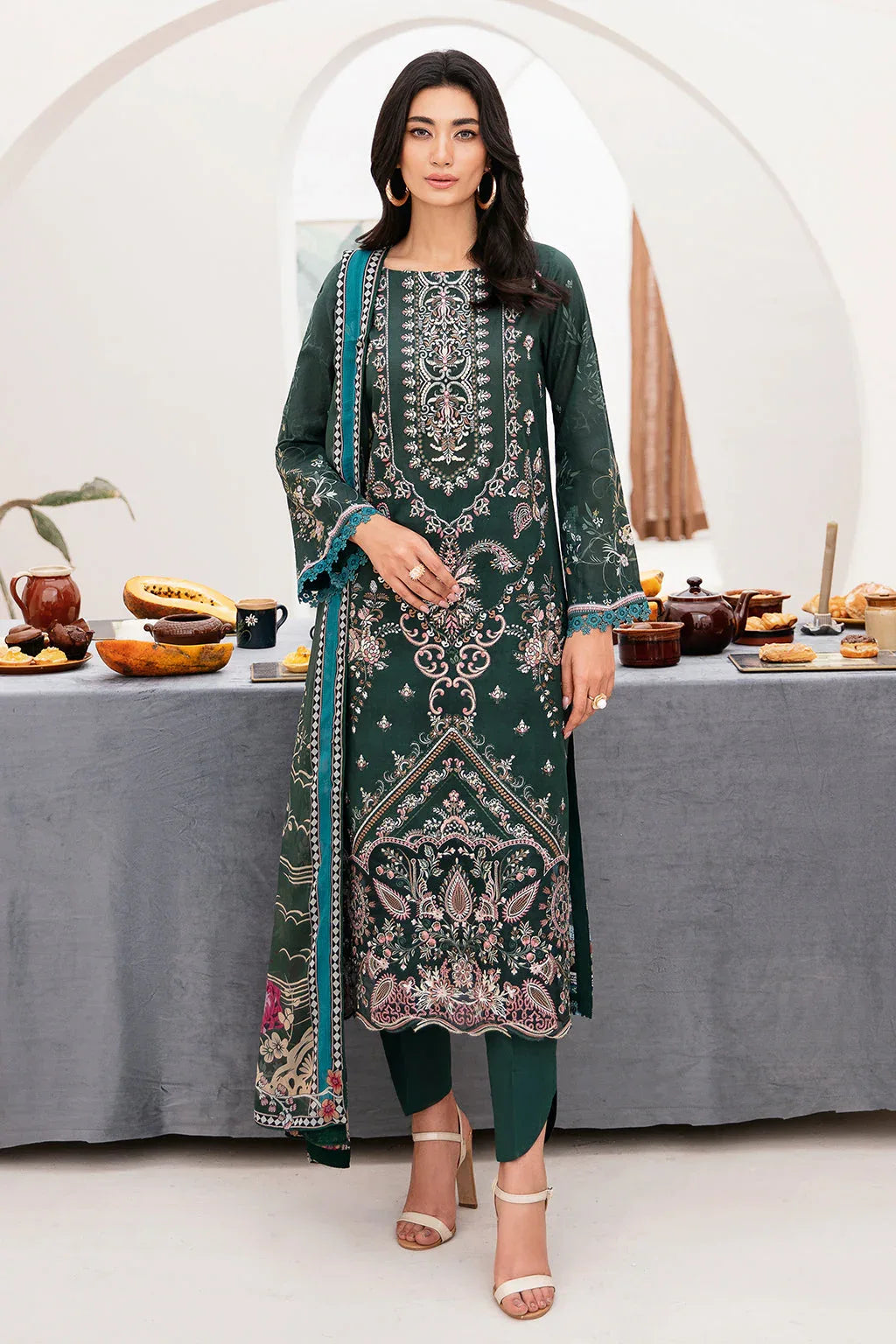 Ramsha | Mashaal Luxury Lawn | L-1109 - Rang-e-Khaas
