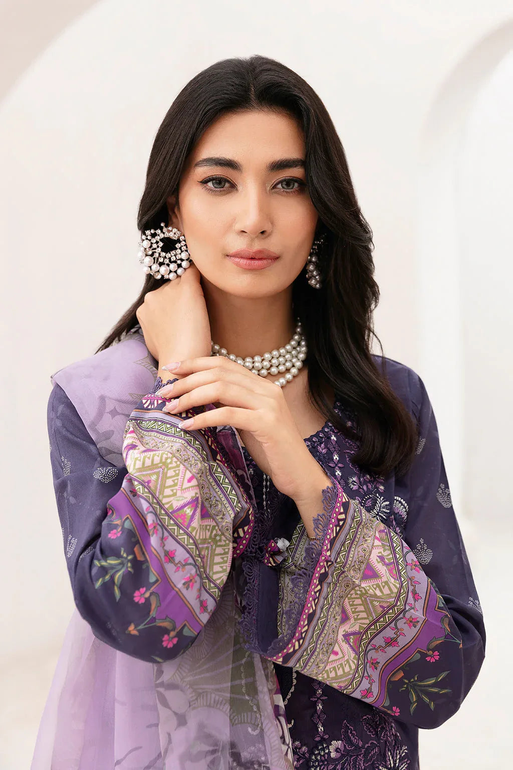 Ramsha | Mashaal Luxury Lawn | L-1105 - Rang-e-Khaas