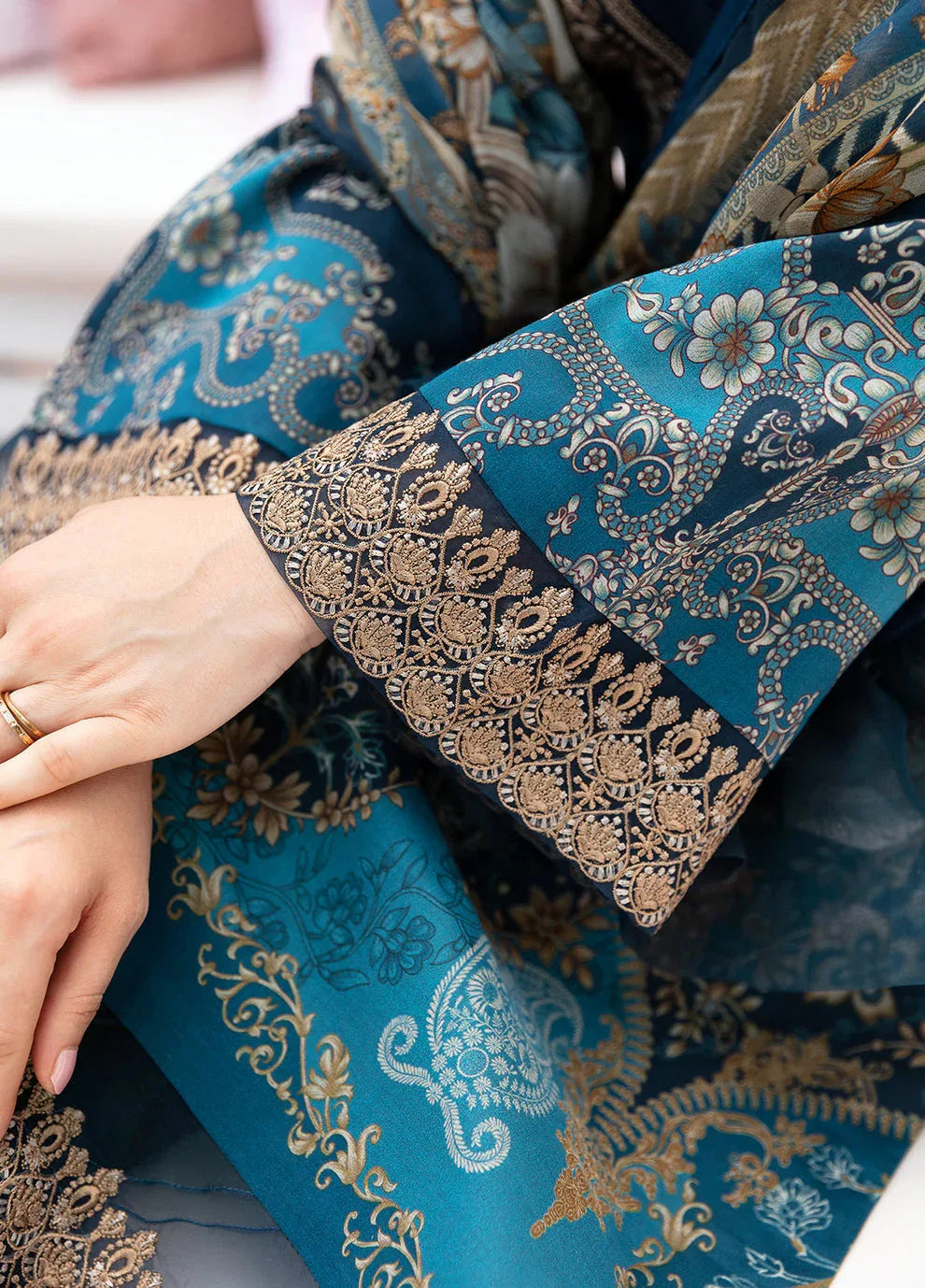 Gulaal | Summer Glow Lawn 24 | SYLVIYA (GL-L-24V3-01) - Rang-e-Khaas