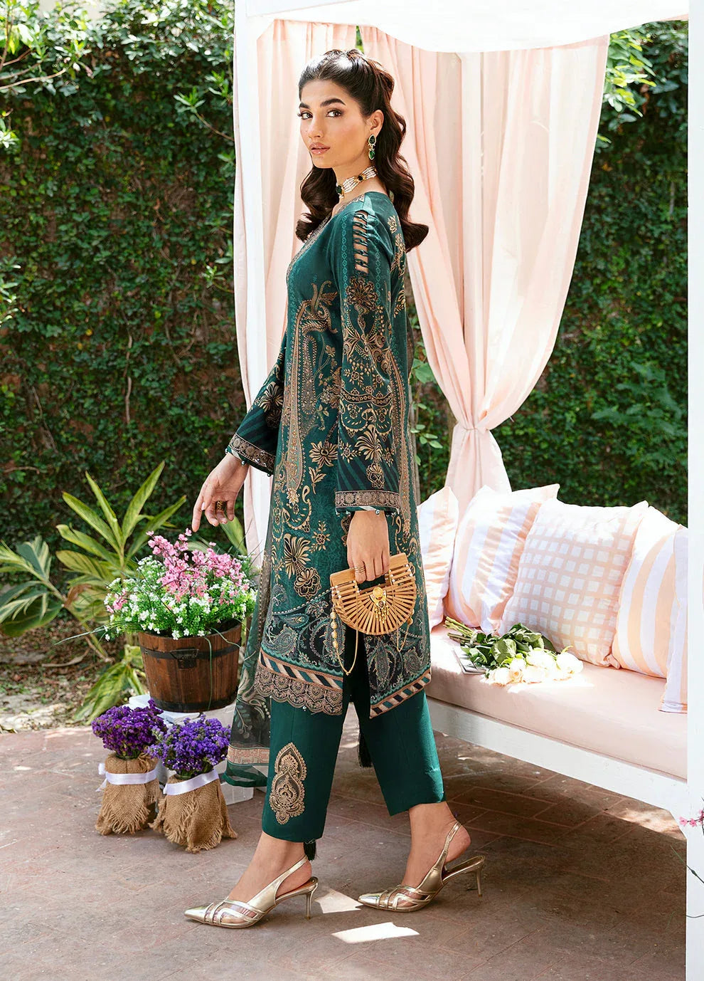 Gulaal | Summer Glow Lawn 24 | EMMELINE (GL-L-24V3-08) - Rang-e-Khaas