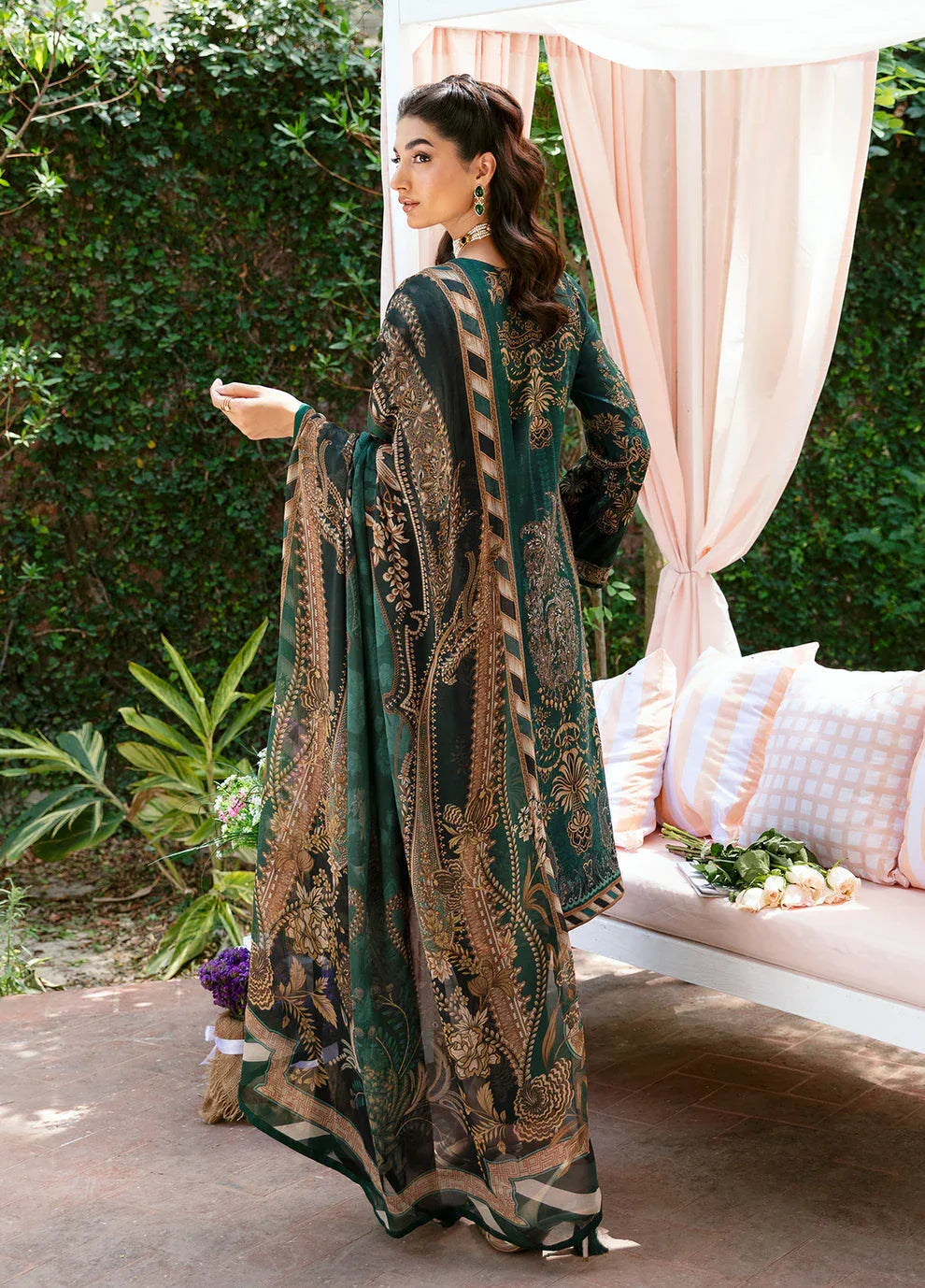 Gulaal | Summer Glow Lawn 24 | EMMELINE (GL-L-24V3-08) - Rang-e-Khaas