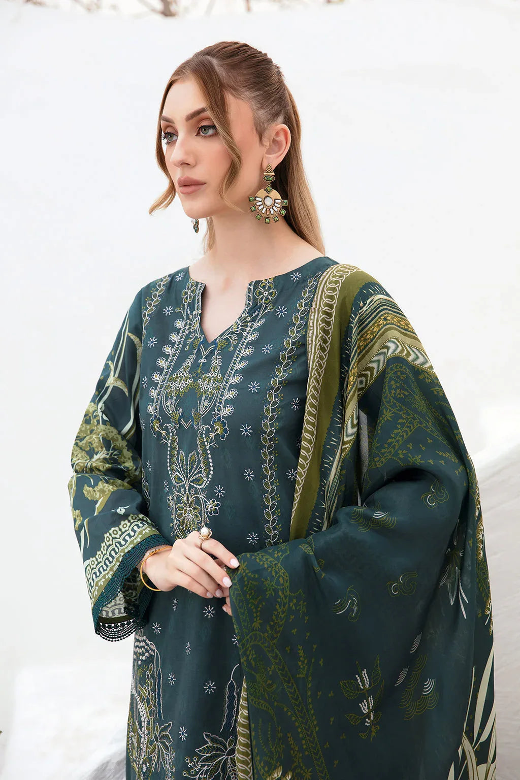 Ramsha | Ghazal Lawn 24 | G-203 - Rang-e-Khaas