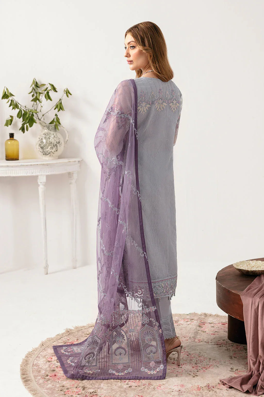 Ramsha | Minhal Organza Collection | M-1104 - Rang-e-Khaas