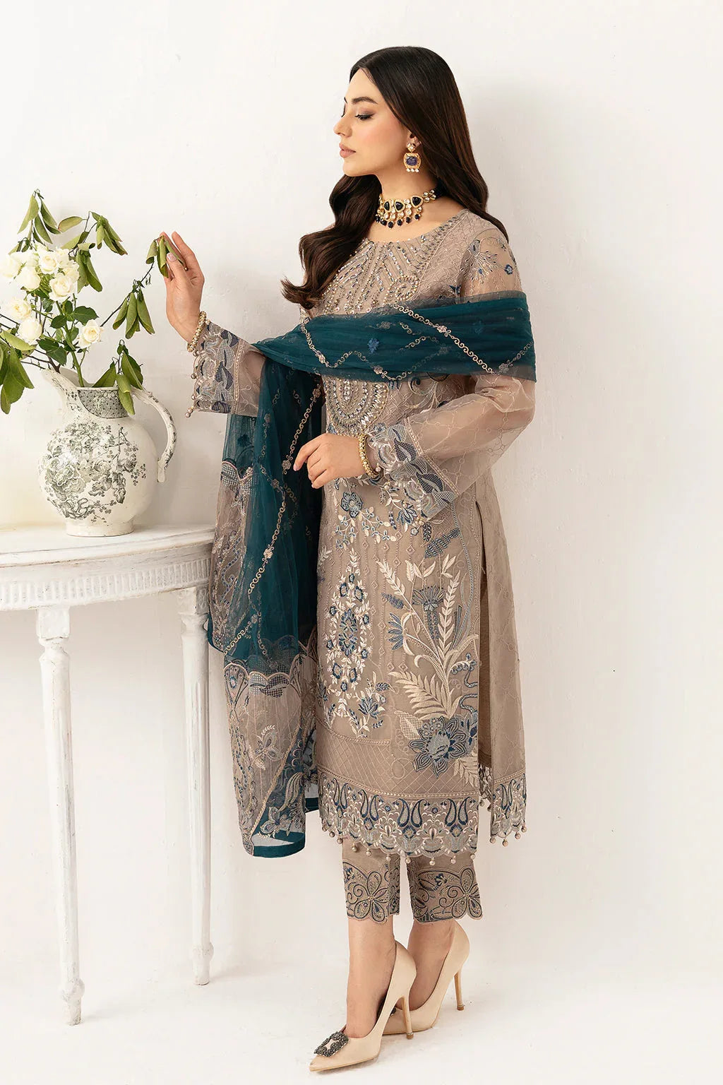 Ramsha | Minhal Organza Collection | M-1106 - Rang-e-Khaas