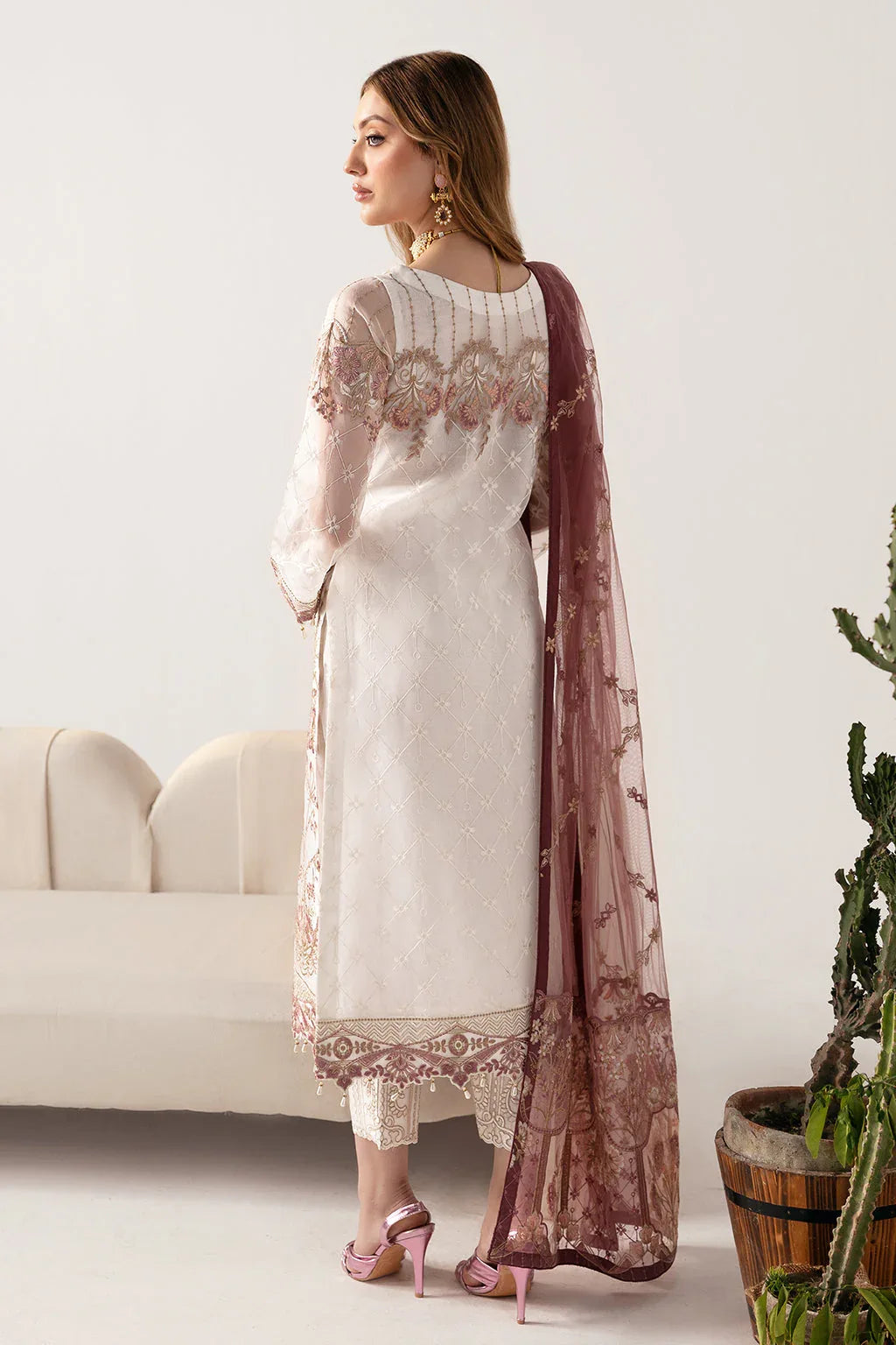Ramsha | Minhal Organza Collection | M-1102 - Rang-e-Khaas
