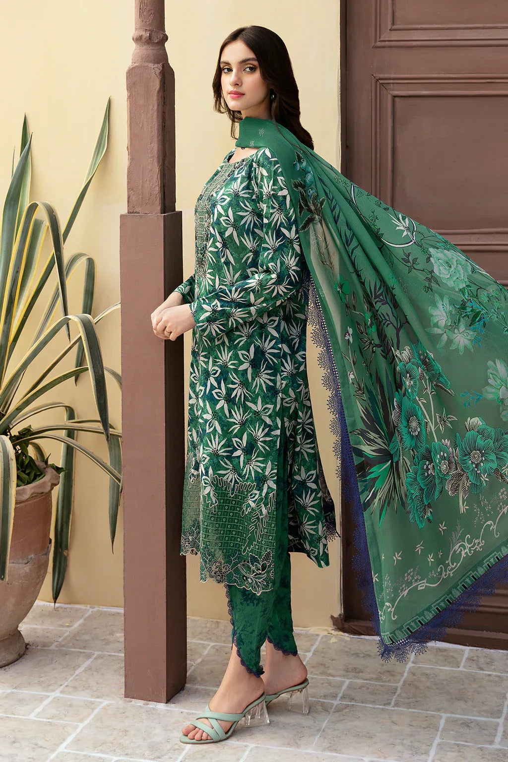 Ramsha | Rangrez Lawn Collection | N-507 - Rang-e-Khaas