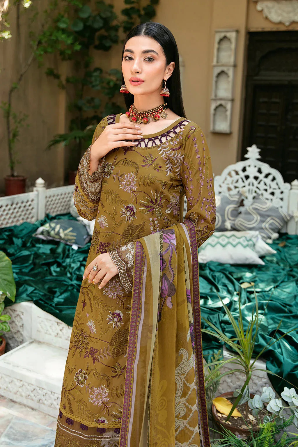 Ramsha | Luxury Lawn 24 | L-808 - Rang-e-Khaas