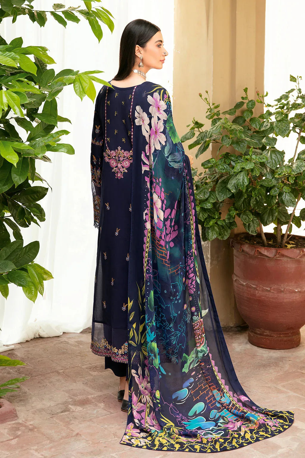 Ramsha | Luxury Lawn 24 | L-802 - Rang-e-Khaas
