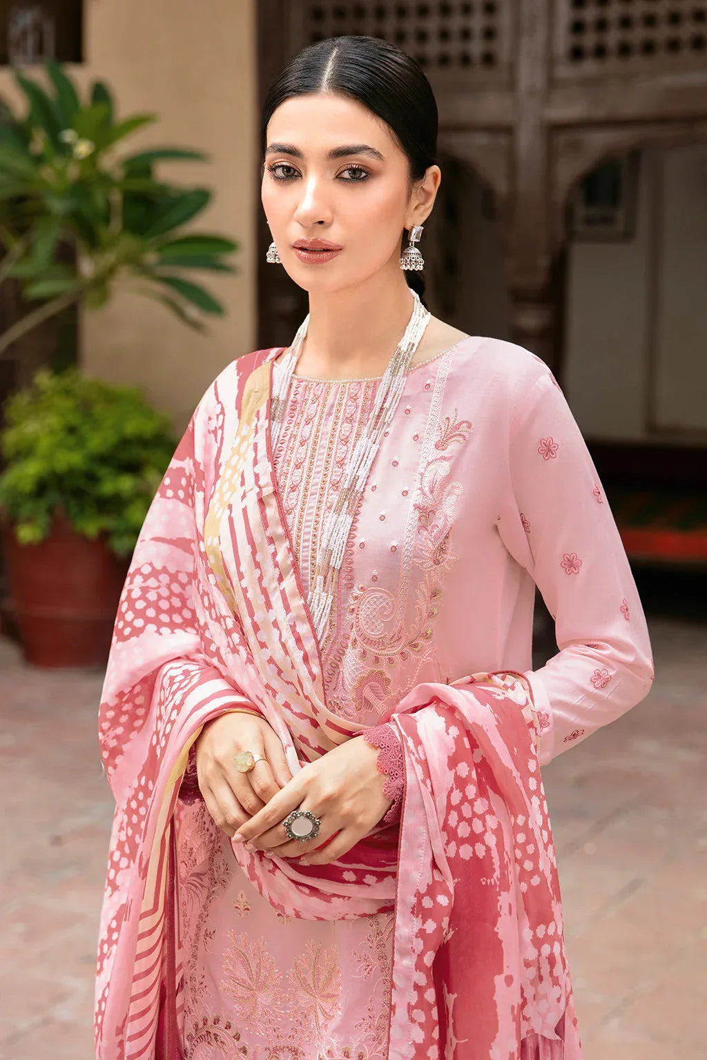 Ramsha | Mashaal Luxury Lawn | L-806 - Rang-e-Khaas