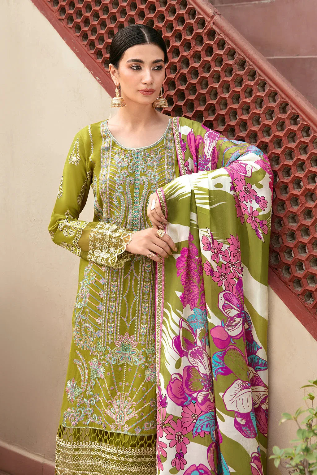 Ramsha | Luxury Lawn 24 | L-807 - Rang-e-Khaas