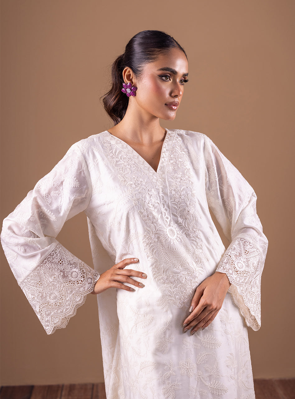 Zainab Chottani | Semi Formals | WHITE SAND