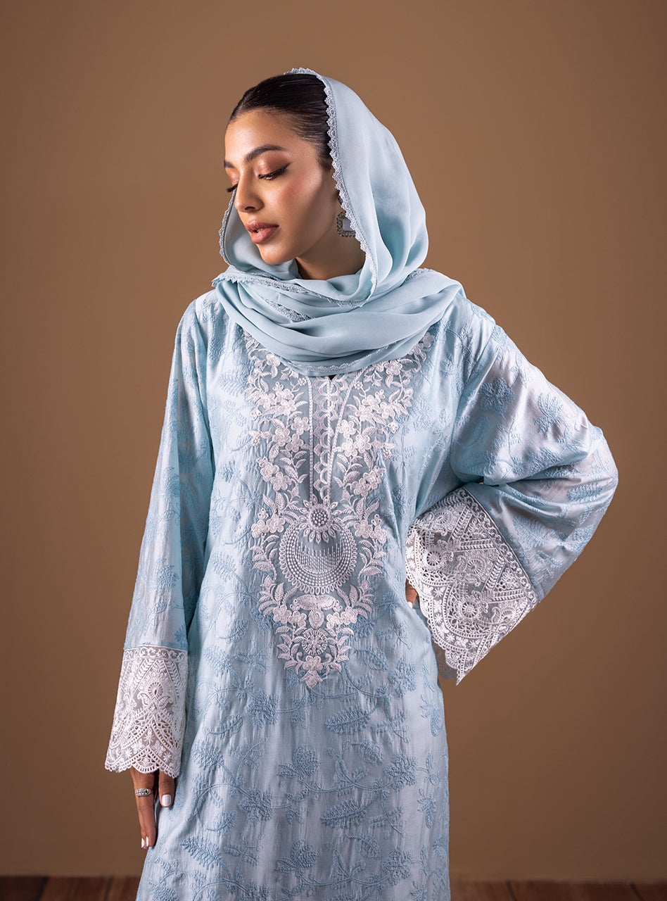 Zainab Chottani | Semi Formals | AQUA SOPHISTICATION