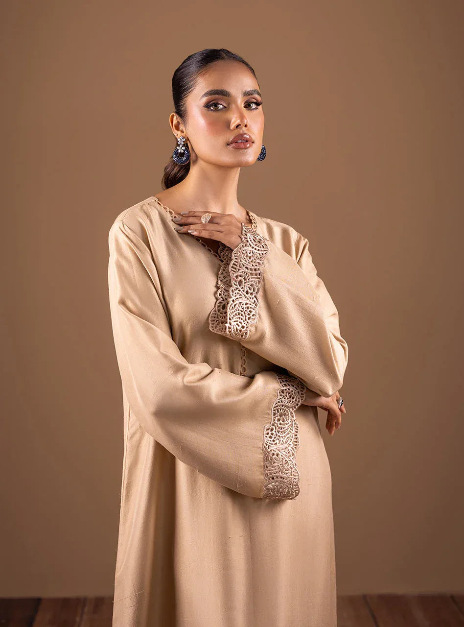 Zainab Chottani | Semi Formals | CHAMPAGNE ELEGANCE - Rang-e-Khaas
