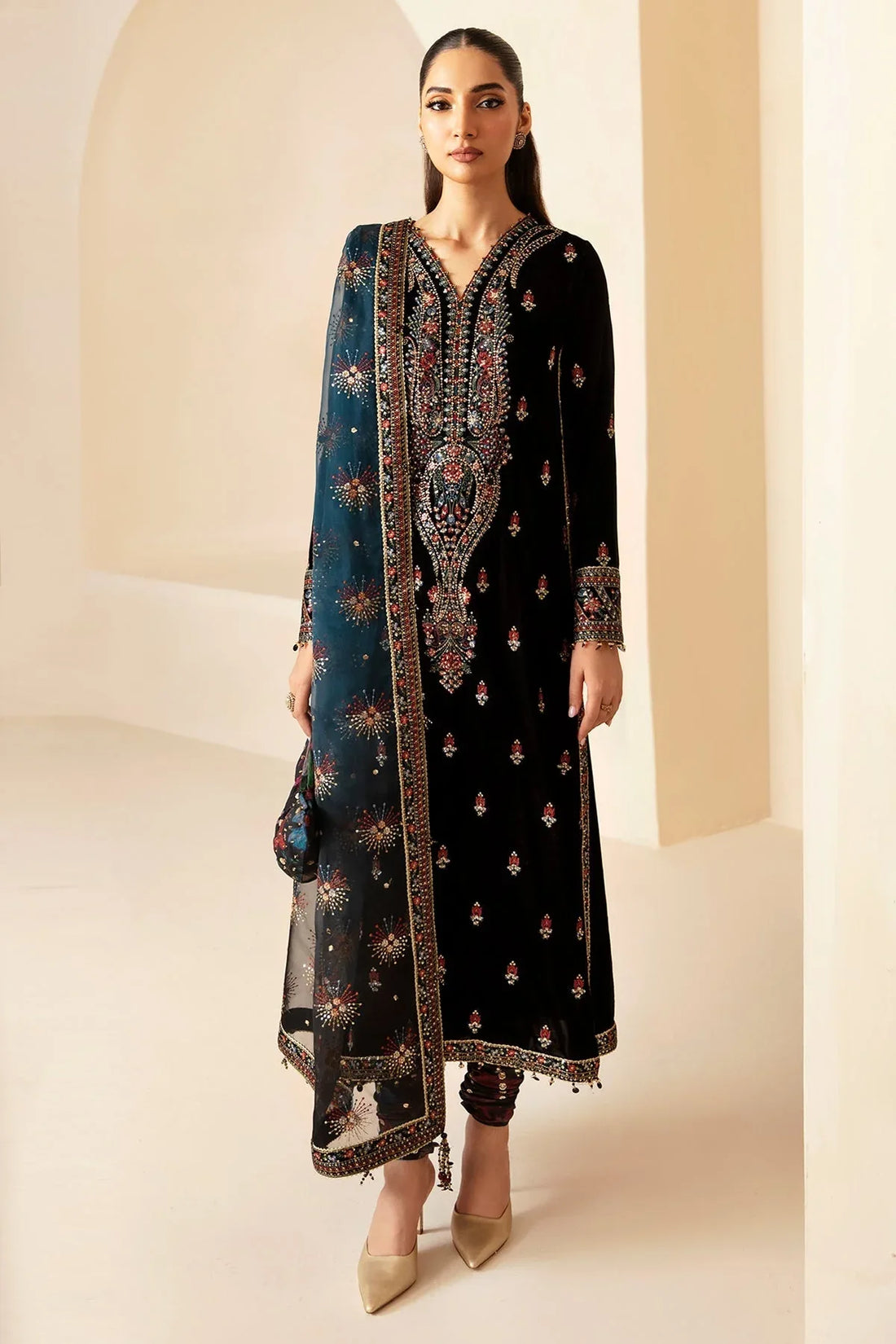 Jazmin | Velvet Edit 24 | Velvet Formal VF-2028 - Rang-e-Khaas