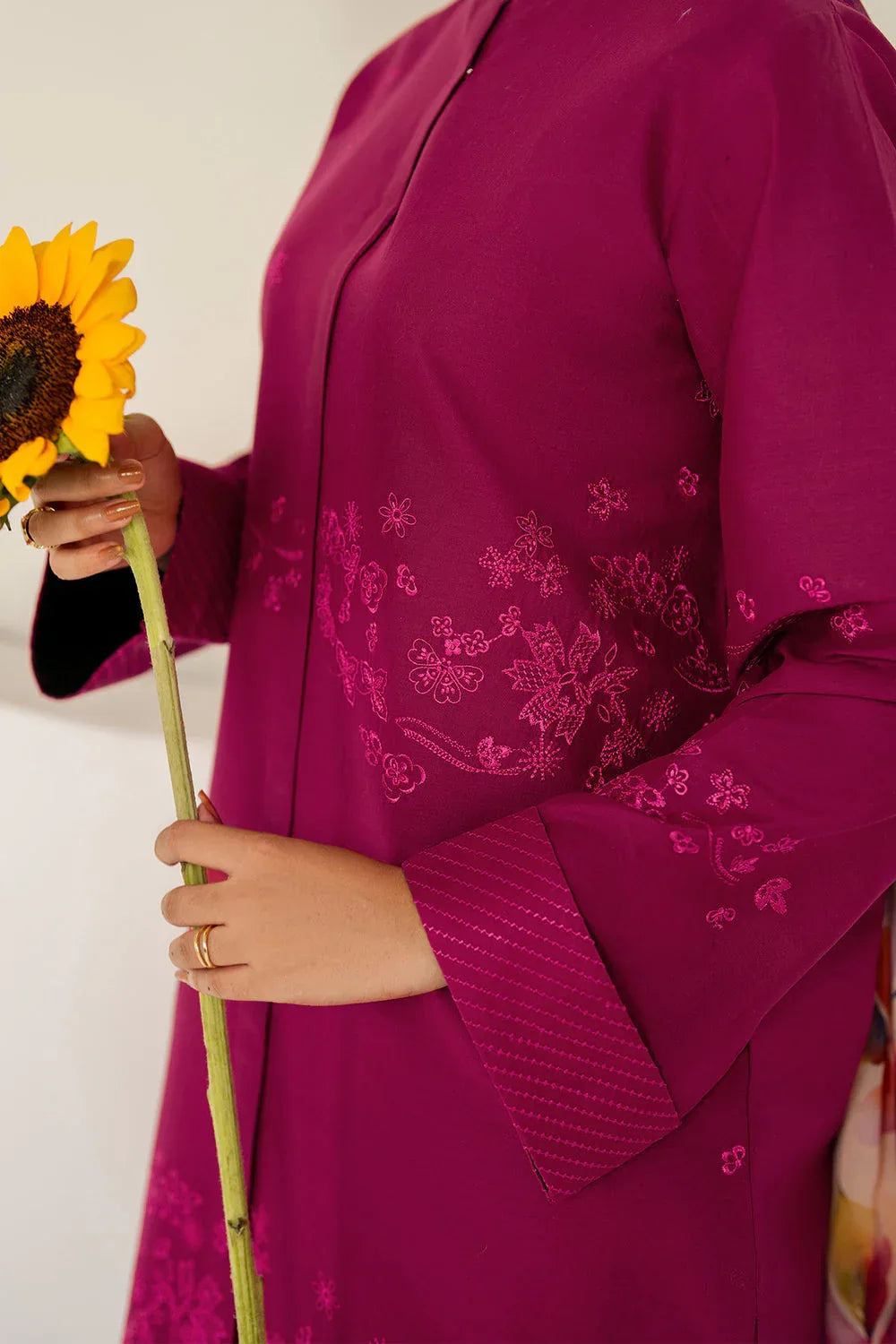 Farasha | Thread Lines Embroidered | Fuchsia Fern - Rang-e-Khaas