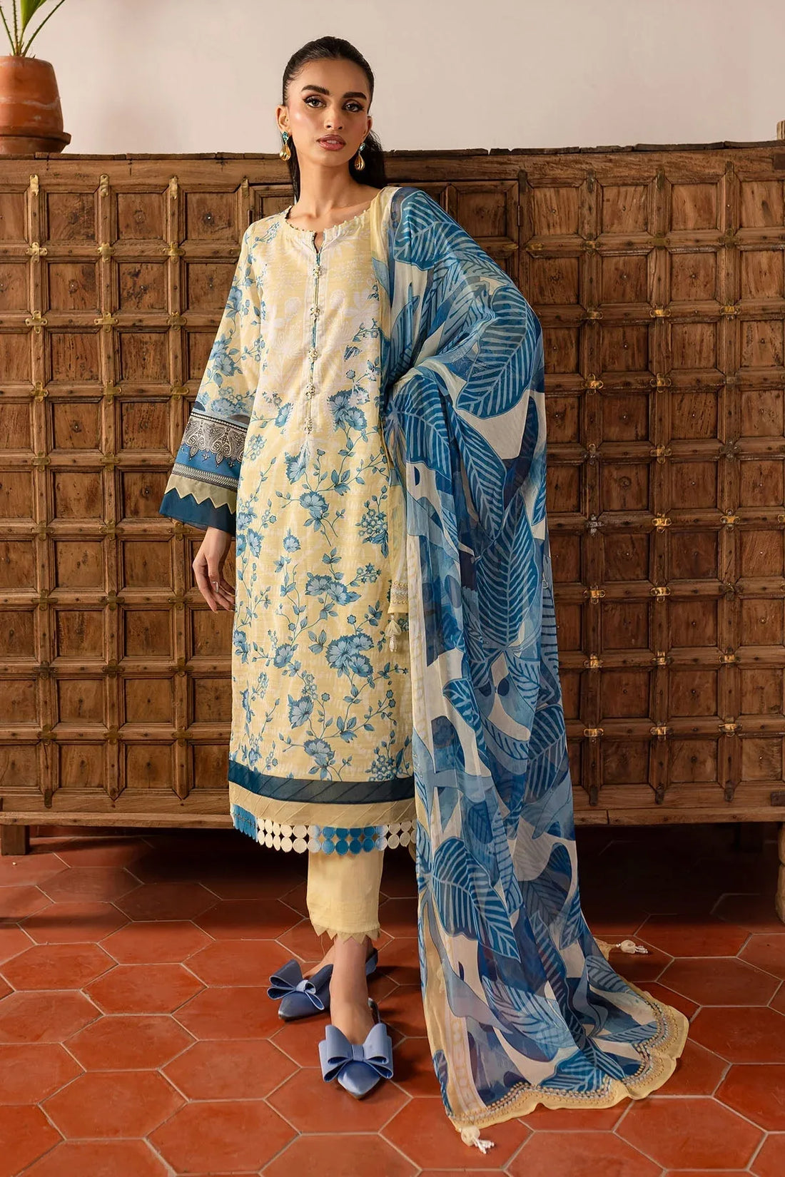 Nureh | Printed lawn 25 | SP-136 - Rang-e-Khaas